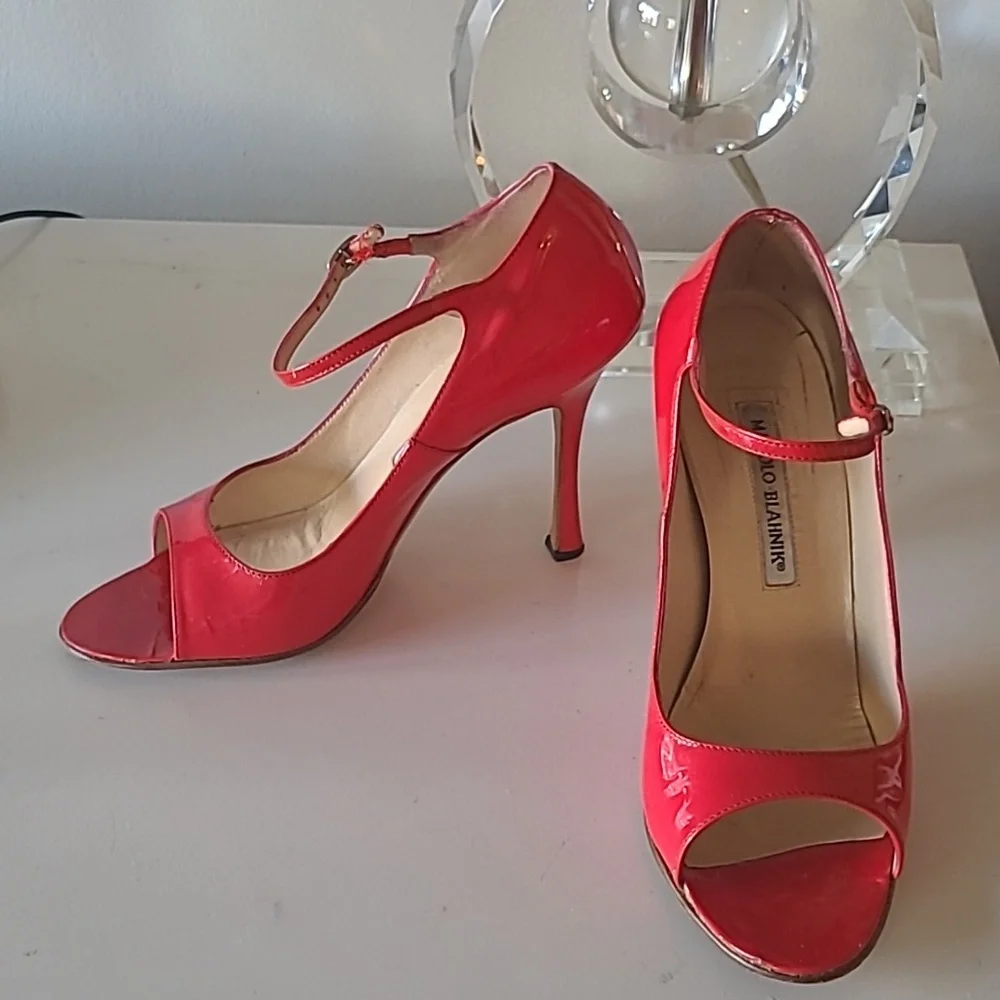 MANOLO BLAHNIK Red Heels - Picture 3 of 13